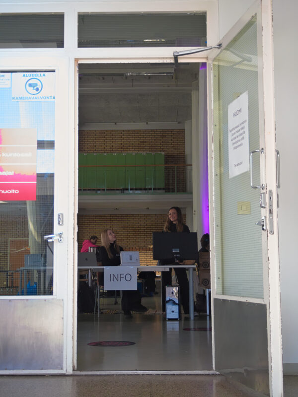 OLYMPUS DIGITAL CAMERA